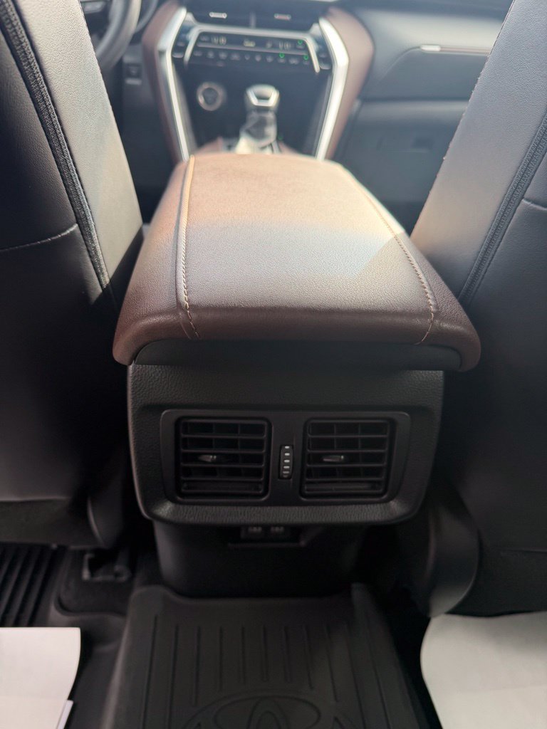Certified 2023 Toyota Venza Limited AWD/4WD image 31