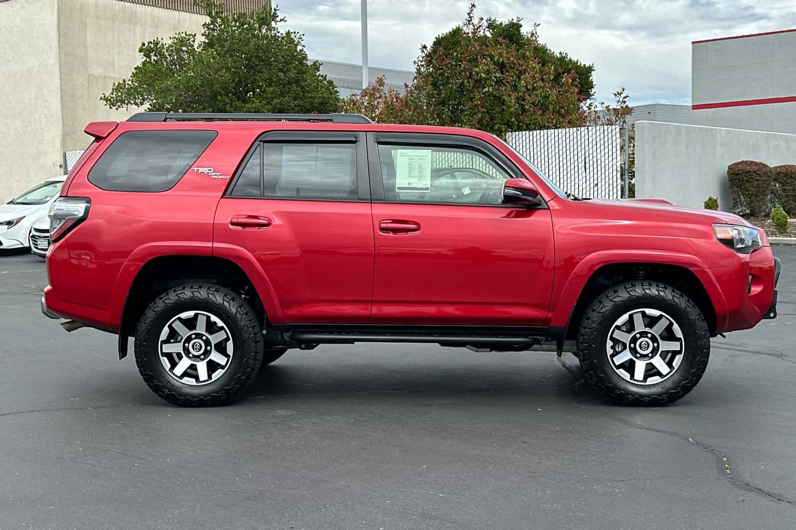 Used 2023 Toyota 4Runner TRD Off-Road Premium w/ Moonroof Package AWD/4WD image 6