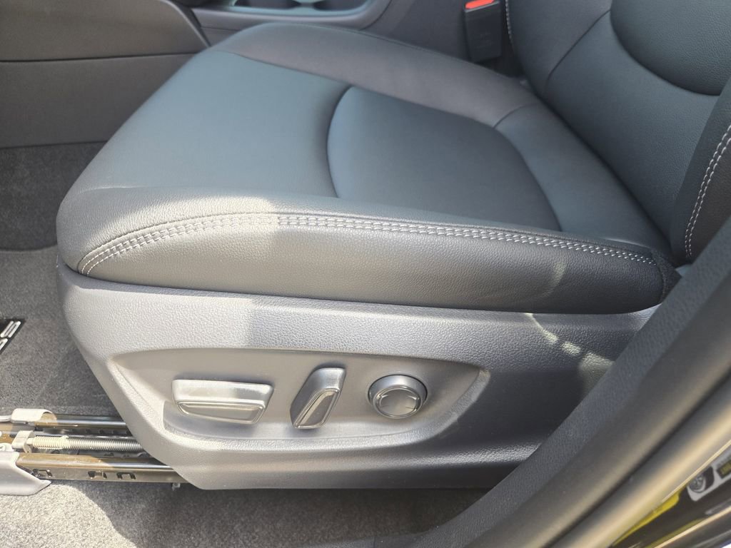 New 2026 Toyota Corolla Cross XLE FWD image 19