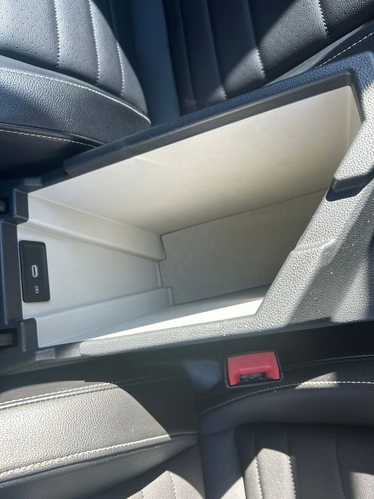 Used 2023 Volkswagen Jetta SE image 47