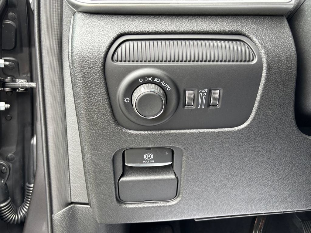 New 2026 Jeep Grand Wagoneer L Limited AWD/4WD image 31