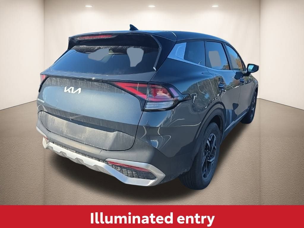 Used 2024 Kia Sportage LX image 6