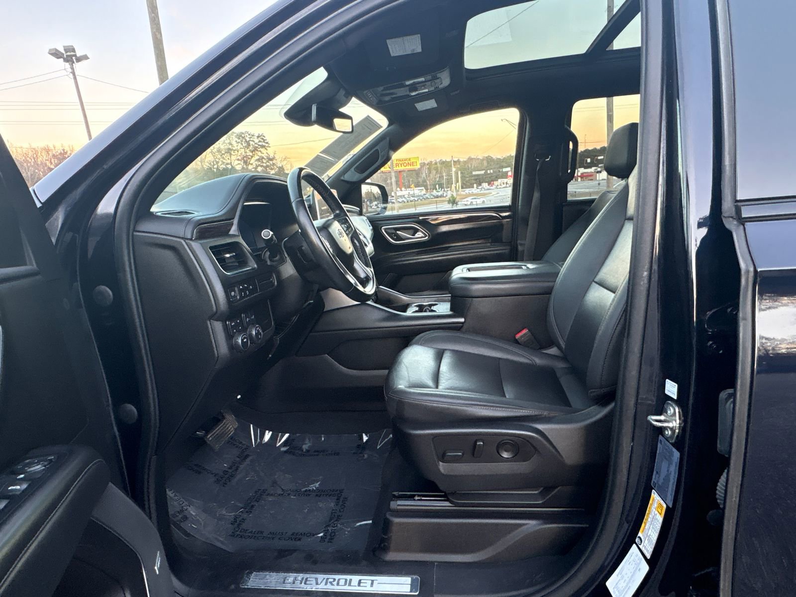 Used 2023 Chevrolet Tahoe Z71 AWD/4WD image 12