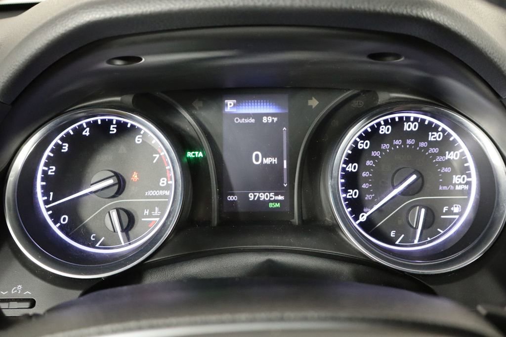 Used 2018 Toyota Camry SE w/ Convenience Package FWD image 11