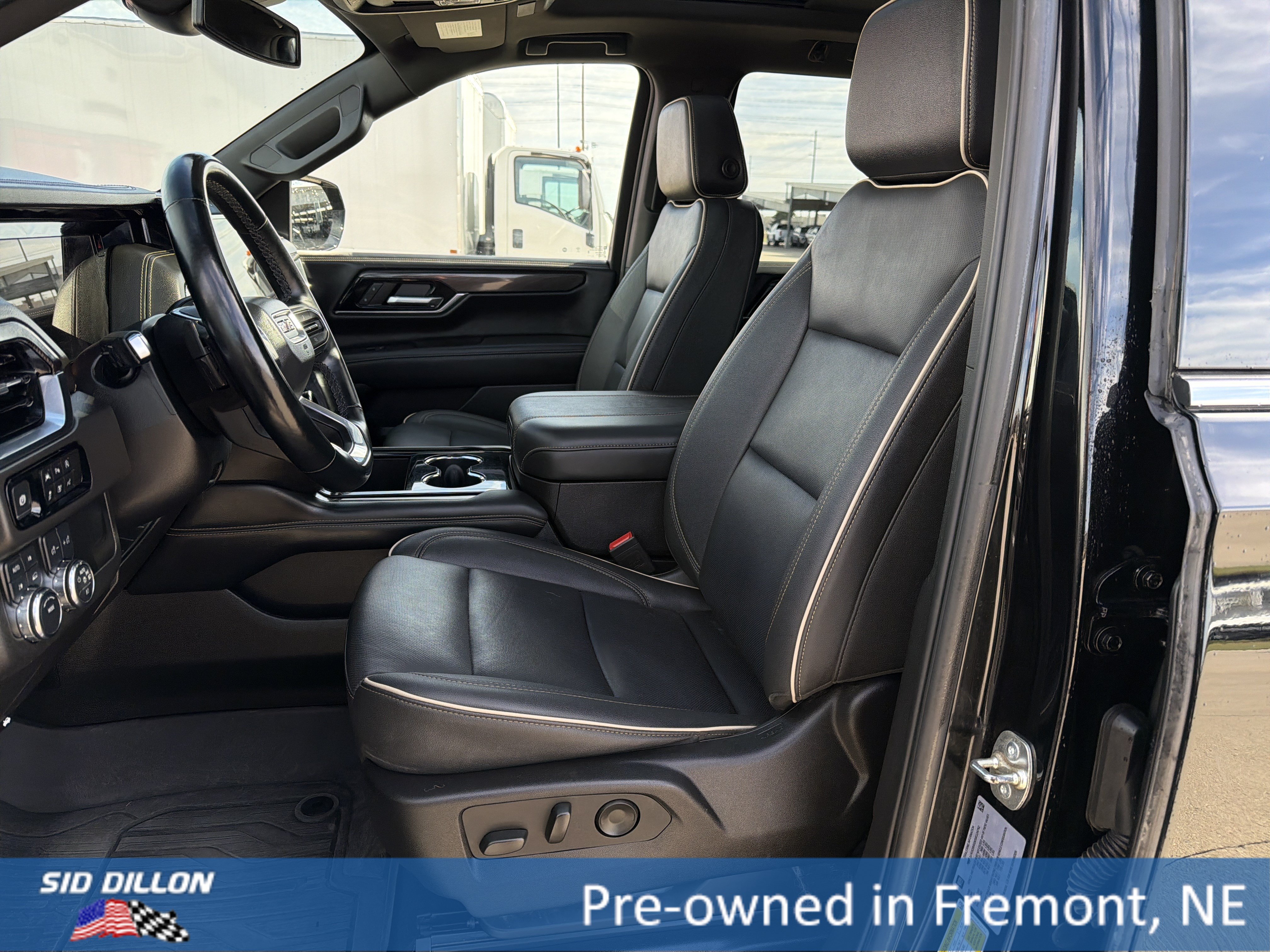 Certified 2025 GMC Yukon Elevation AWD/4WD image 15