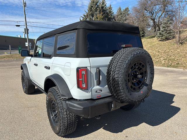 New 2026 Ford Bronco Badlands w/ Sasquatch Package video 2