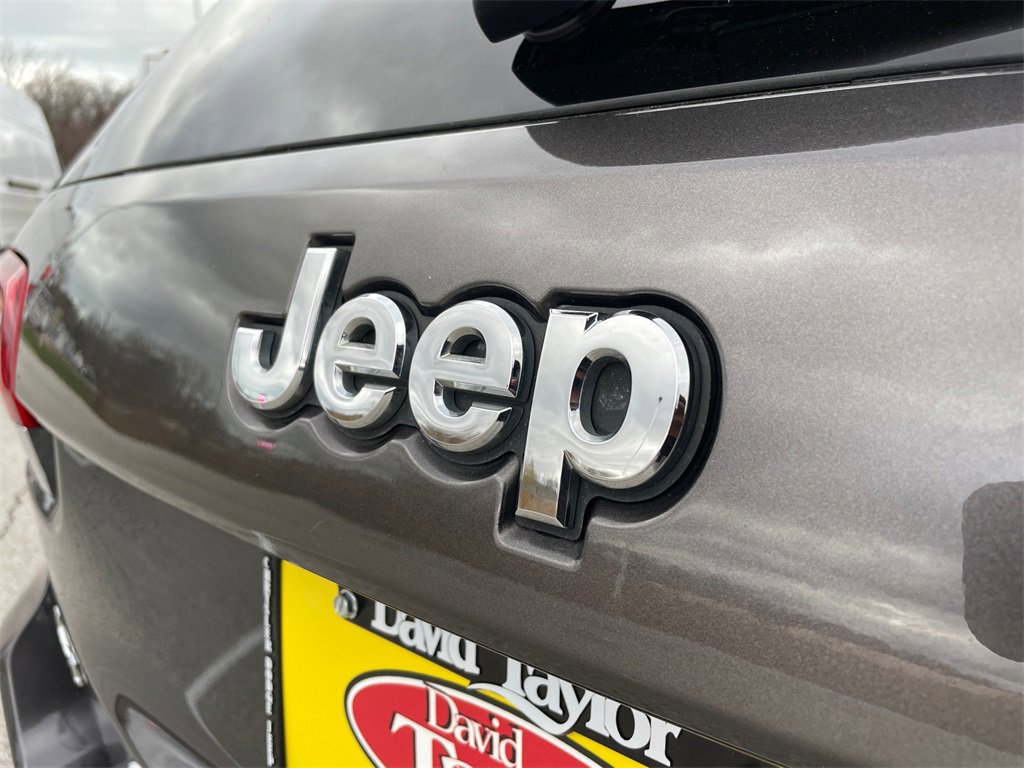 Used 2016 Jeep Grand Cherokee Limited image 49