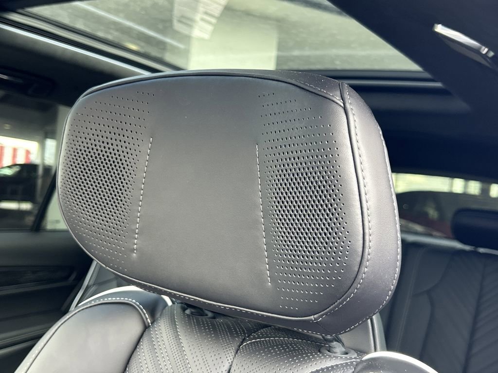 New 2026 Cadillac Vistiq Platinum image 20