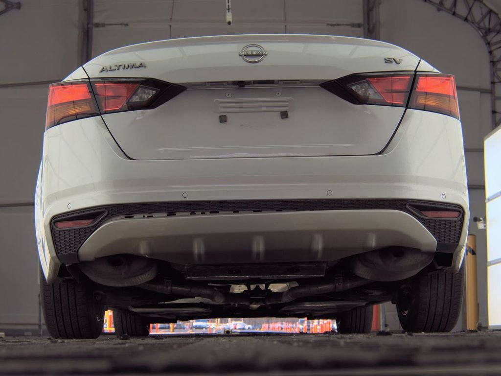 Used 2024 Nissan Altima 2.5 SV image 8