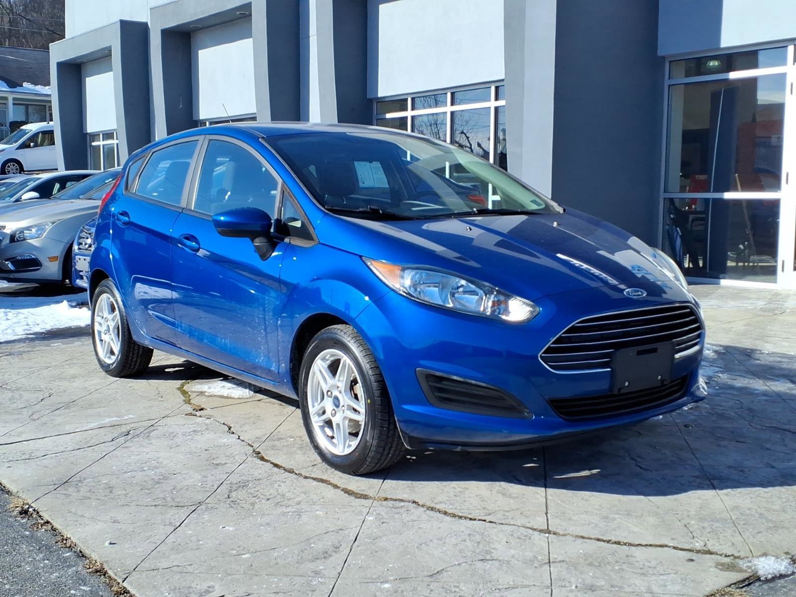 Used 2019 Ford Fiesta SE image 1
