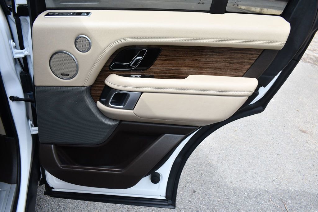 Used 2018 Land Rover Range Rover HSE image 49