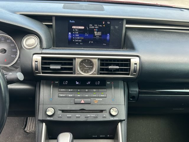 Used 2015 Lexus IS 250 RWD image 13