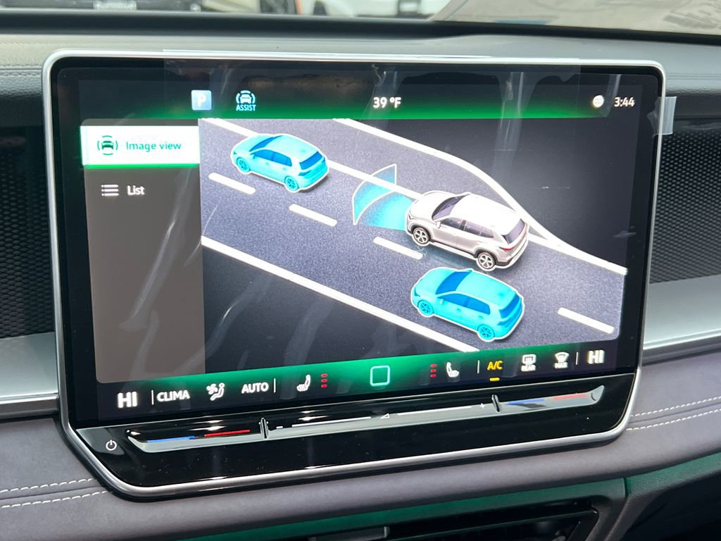 New 2026 Volkswagen Tiguan SE image 23