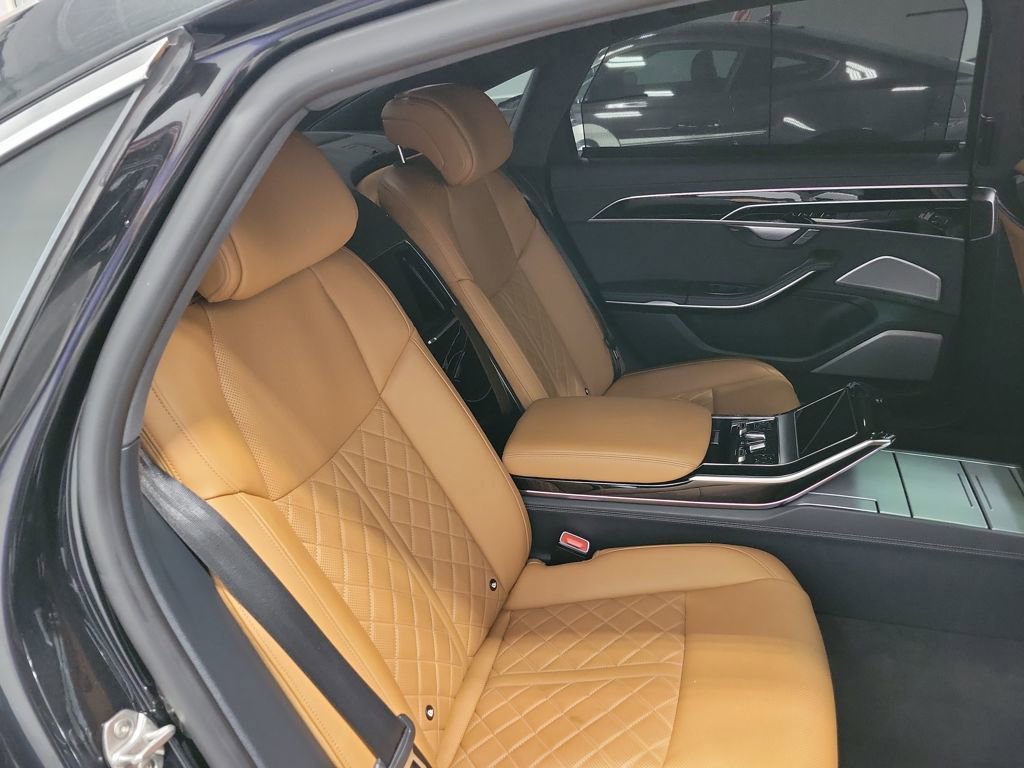 Used 2022 Audi S8 image 17
