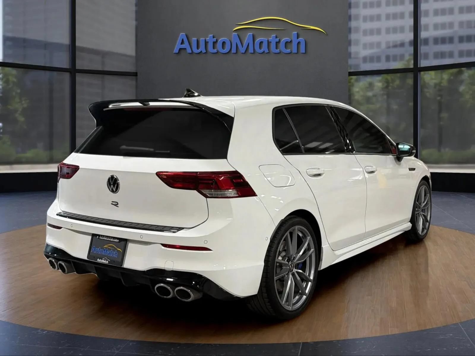 Used 2024 Volkswagen Golf R AWD/4WD image 10