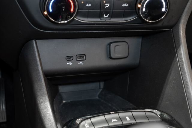 Used 2025 Buick Encore GX Preferred image 18