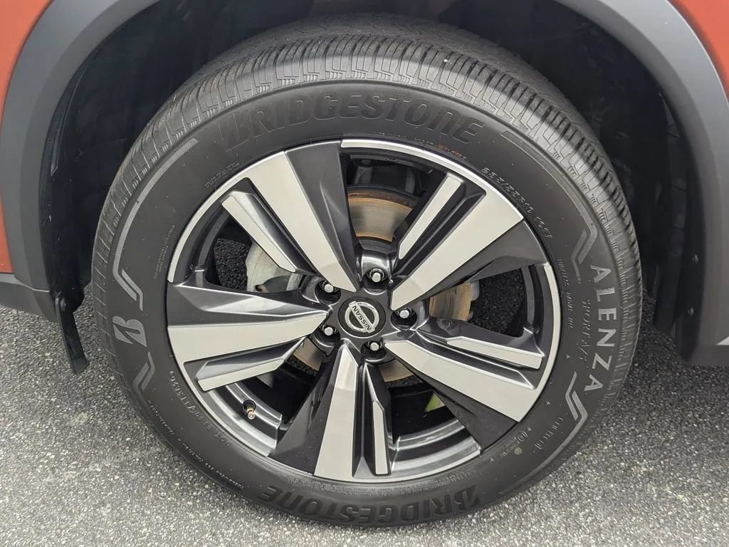 Used 2021 Nissan Rogue Platinum FWD image 11