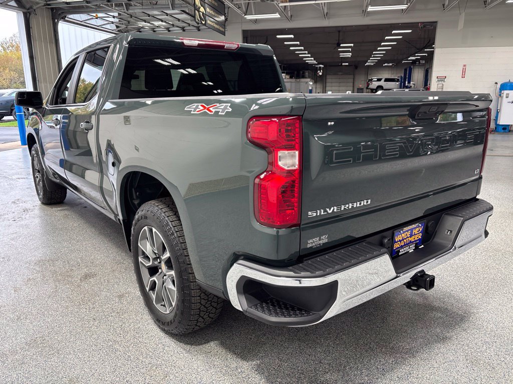 Used 2025 Chevrolet Silverado 1500 LT AWD/4WD image 5