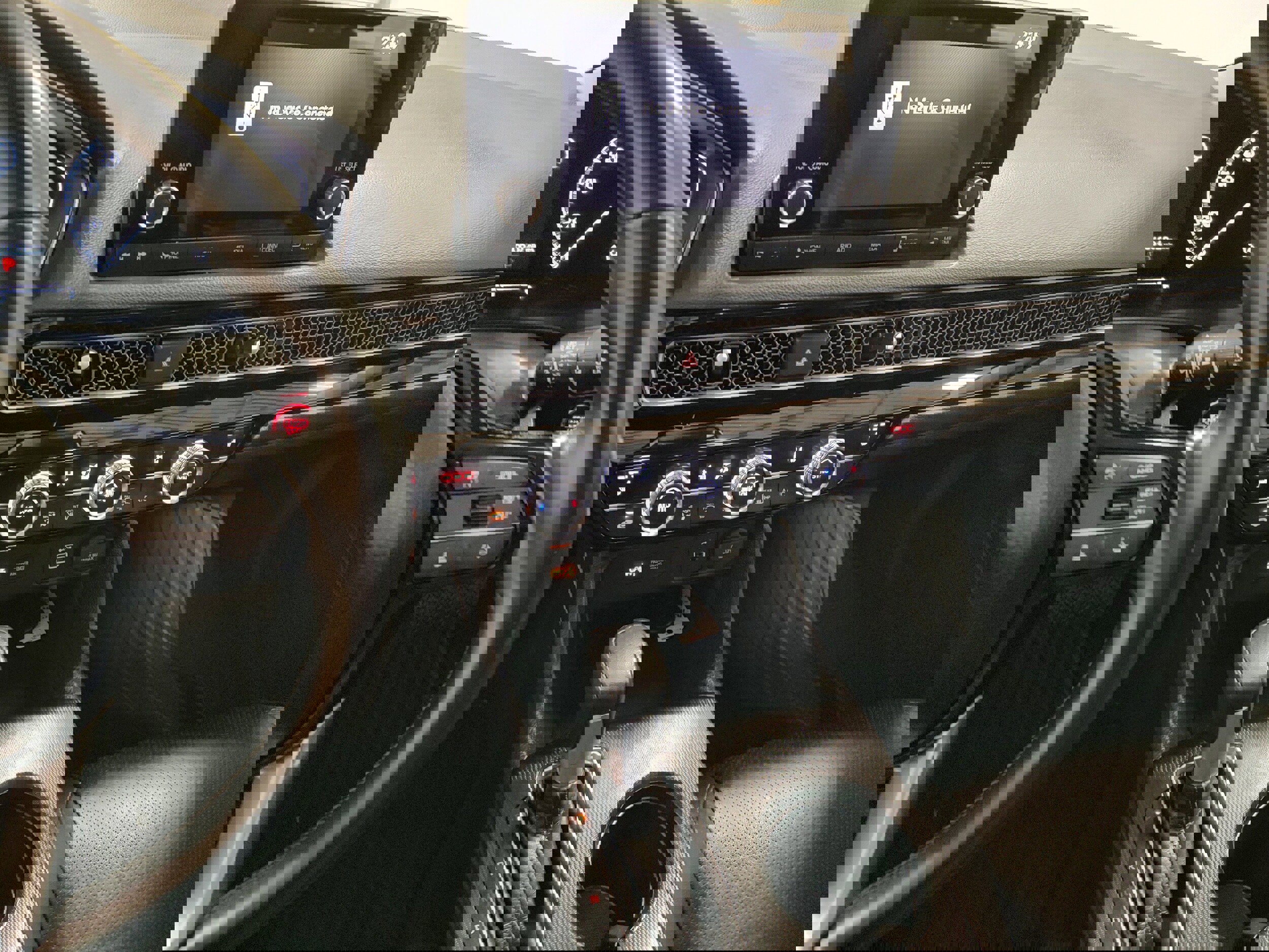 Used 2024 Honda Civic EX-L image 7