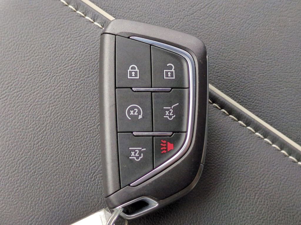 Used 2026 Cadillac Escalade Platinum Sport w/ LPO, ONYX Package image 31