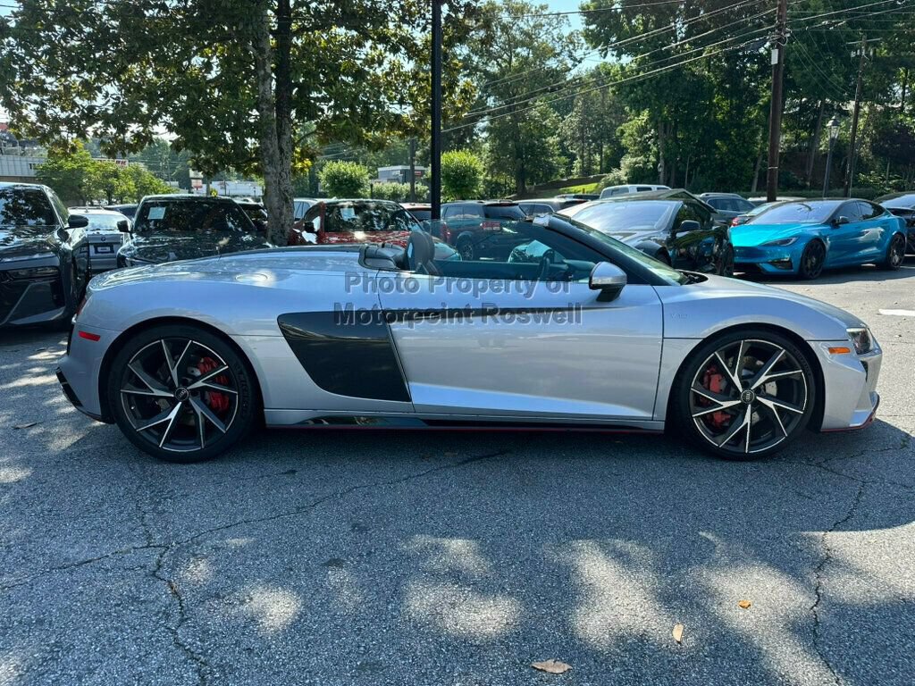Used 2021 Audi R8 V10 w/ Premium Package RWD image 15