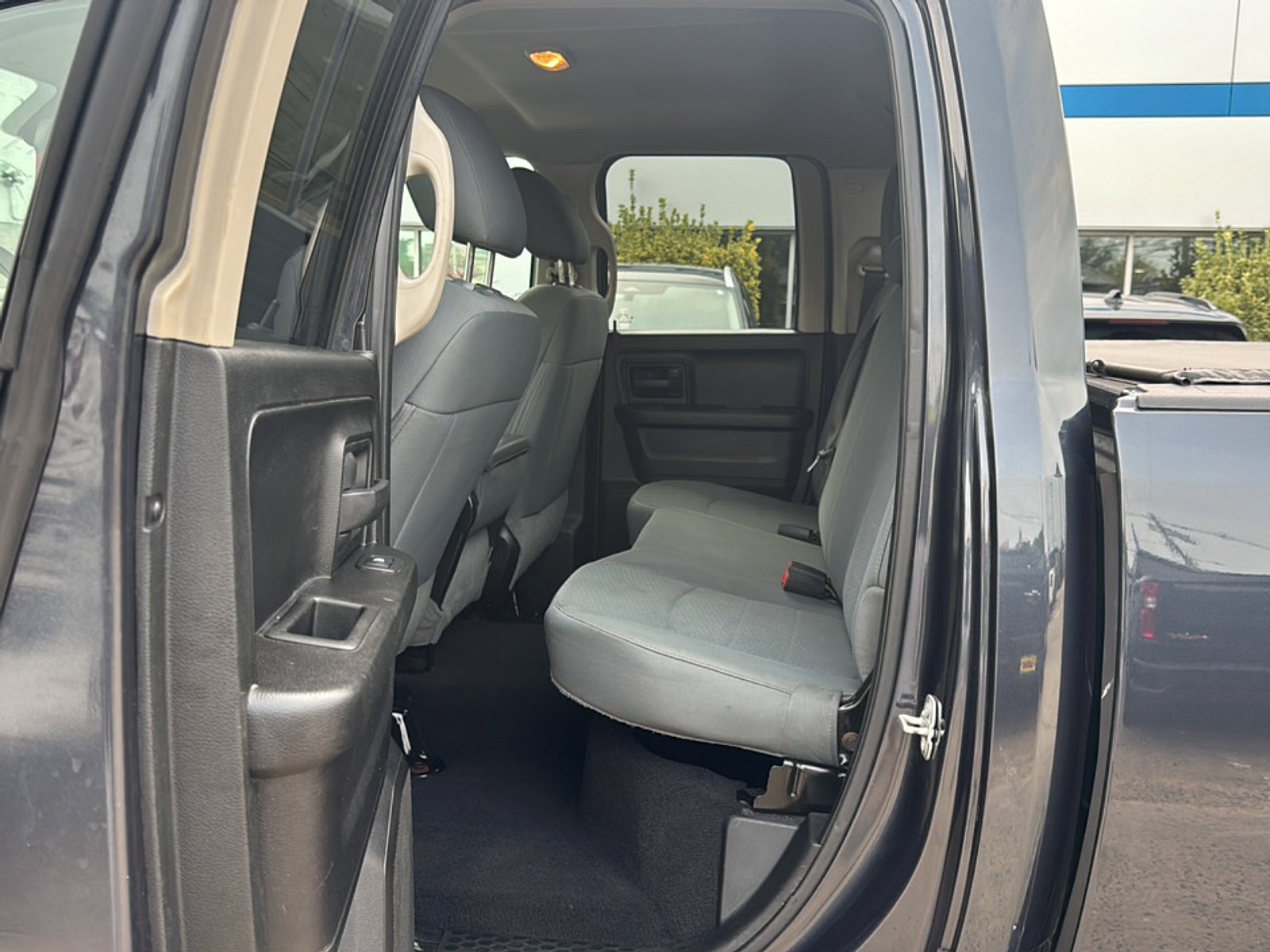 Used 2019 RAM 1500 Express w/ Express Value Package AWD/4WD image 17