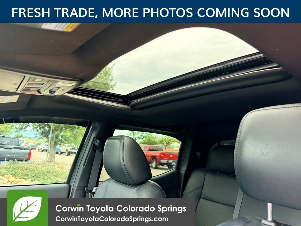 Used 2022 Toyota Tacoma TRD Off-Road w/ TRD Premium Off Road Package AWD/4WD image 13