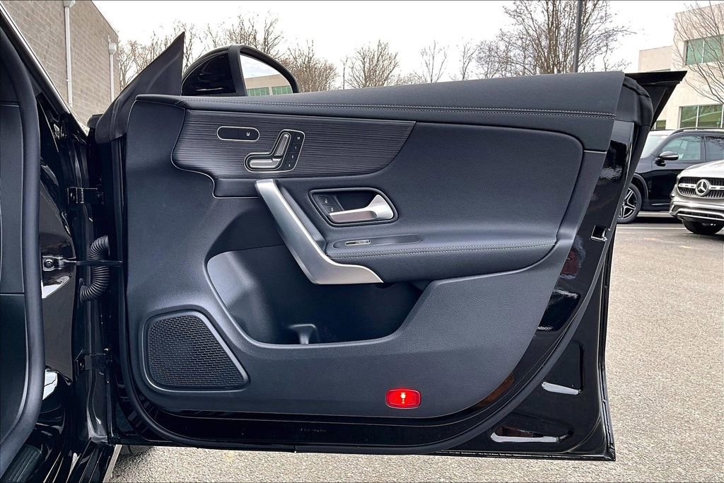 Certified 2023 Mercedes-Benz CLA 250 4MATIC image 19