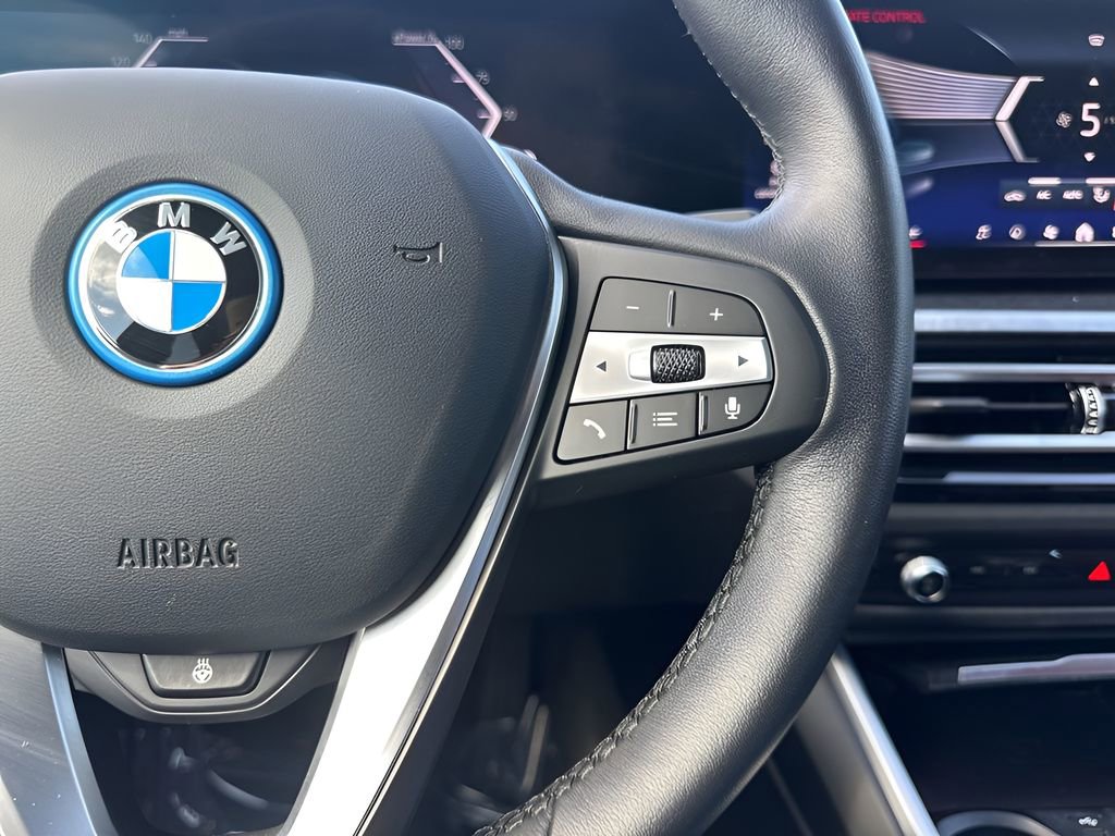 Used 2024 BMW i4 eDrive35 w/ Premium Package image 15