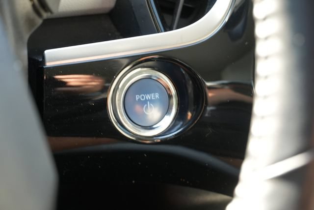 Used 2020 Toyota Prius Prime XLE FWD image 27