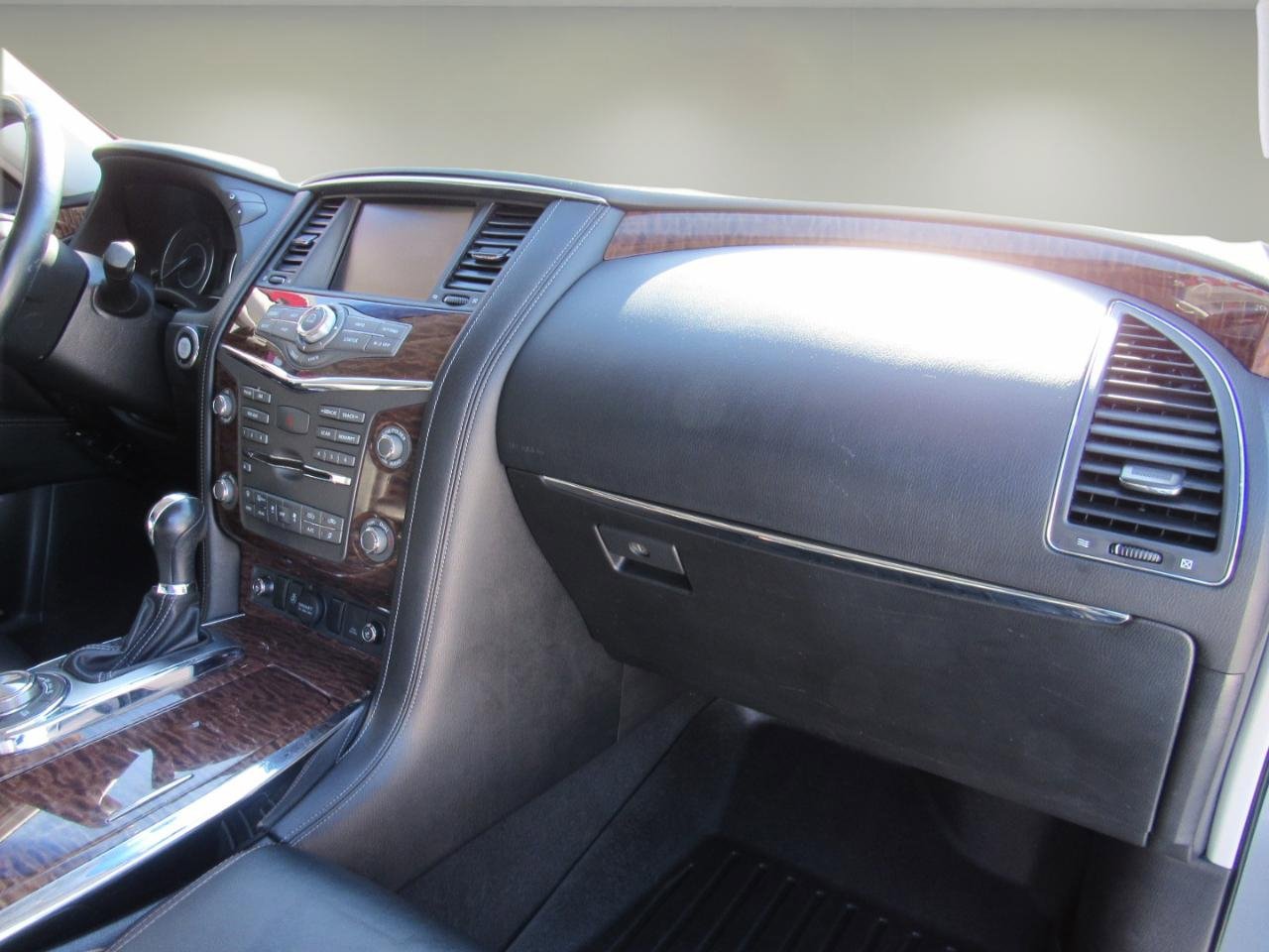 Used 2017 Nissan Armada Platinum w/ Captain Seat Package image 31