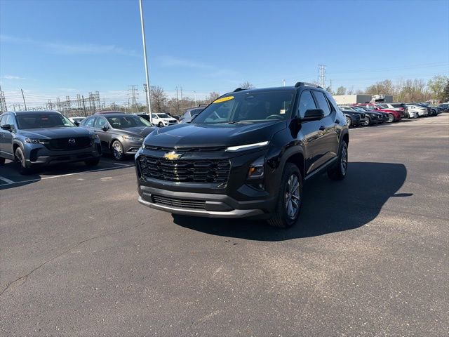Used 2025 Chevrolet Equinox LT w/ Convenience Package II image 17