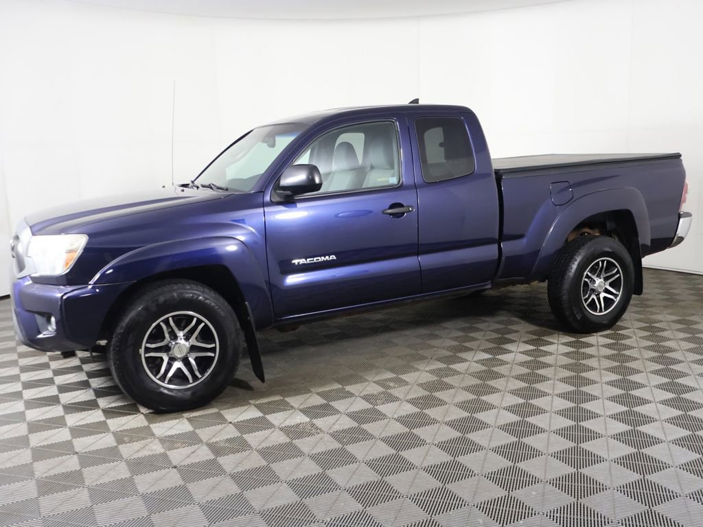 Used 2012 Toyota Tacoma 4x4 Access Cab V6 w/ SR5 Pkg image 10