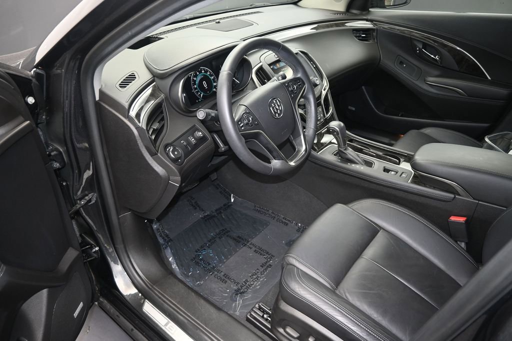 Used 2016 Buick LaCrosse Leather w/ Experience Buick Package FWD image 10