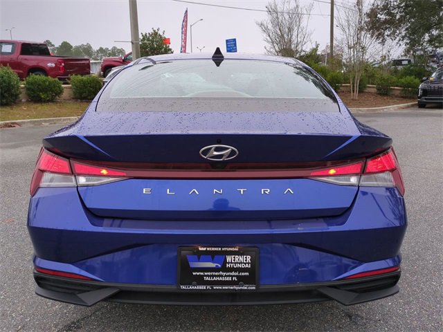 Certified 2022 Hyundai Elantra SEL w/ Preferred Accessory Package image 6