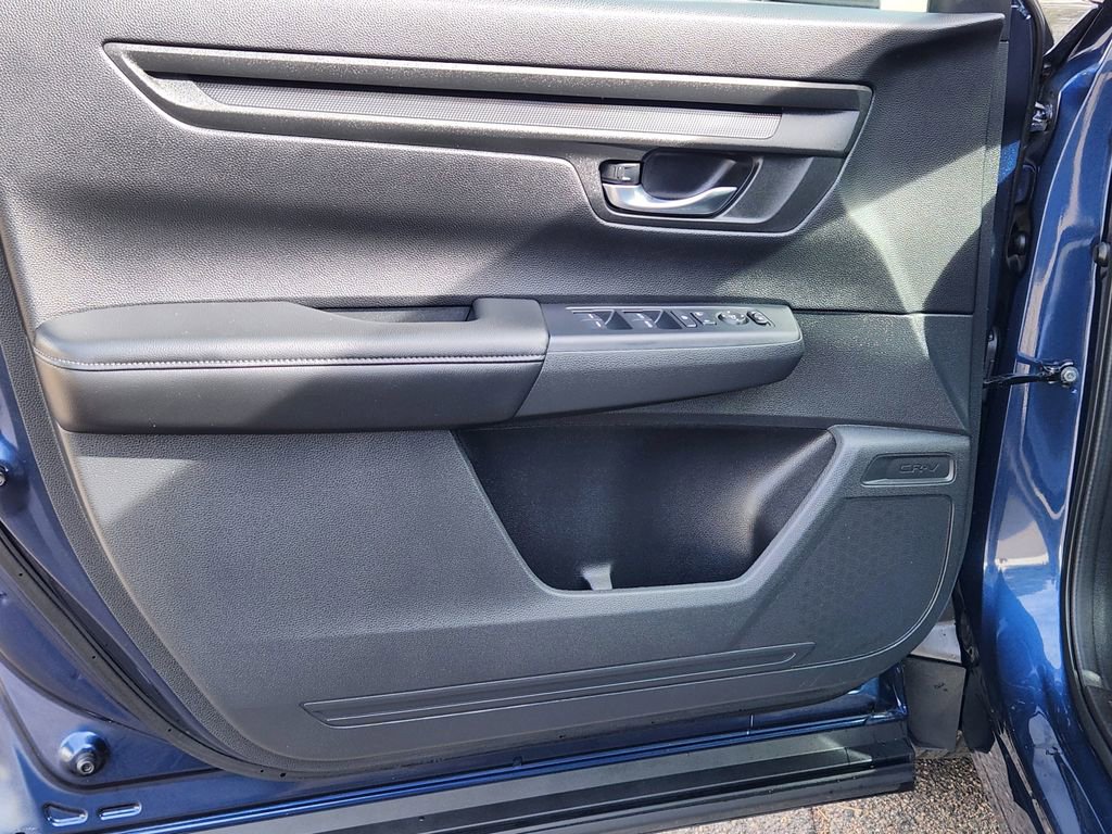 Used 2025 Honda CR-V EX image 8