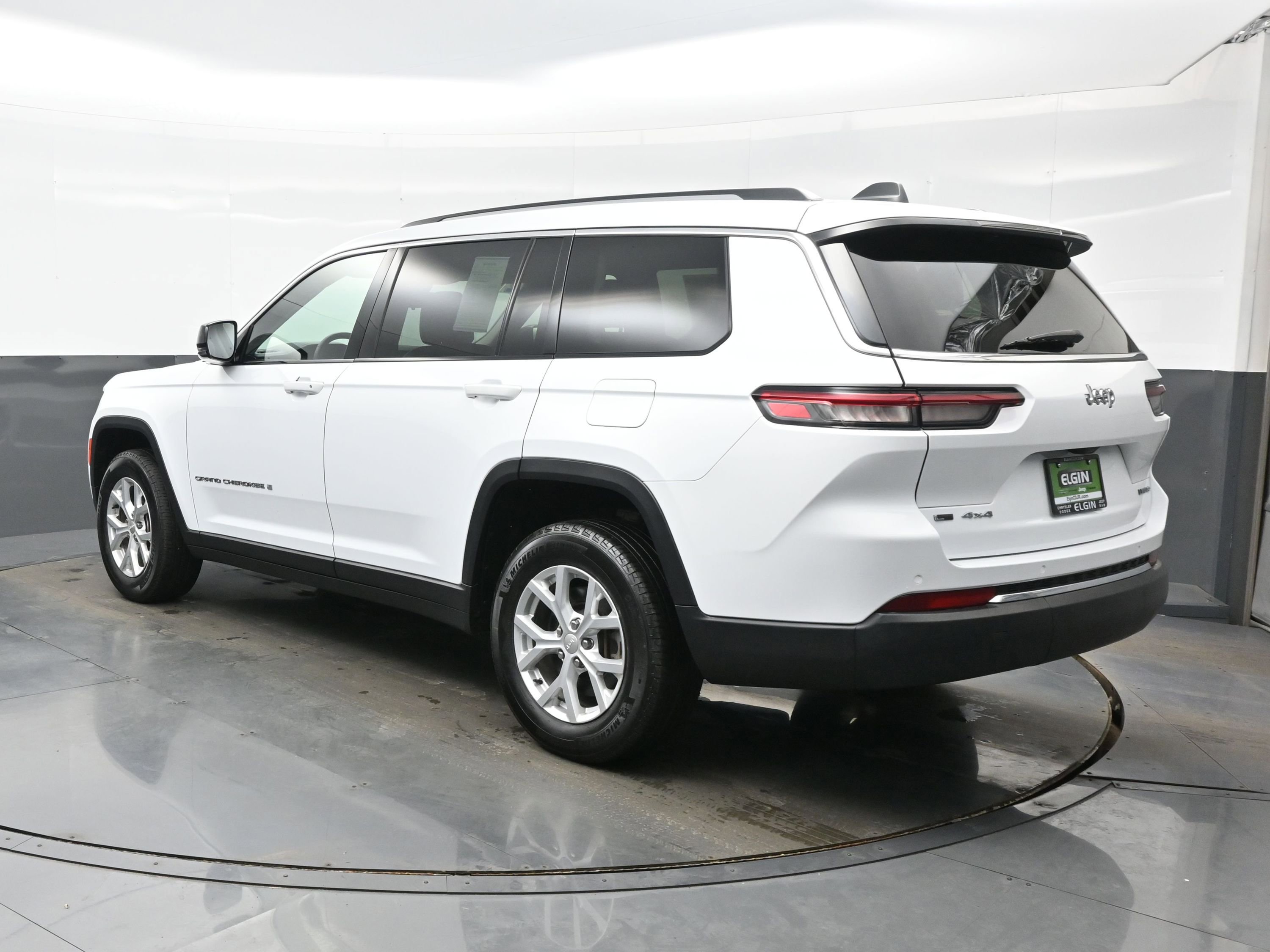 Used 2023 Jeep Grand Cherokee L Limited image 4