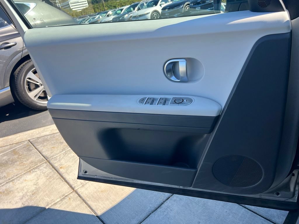 Certified 2024 Hyundai Ioniq 5 SEL AWD/4WD image 18