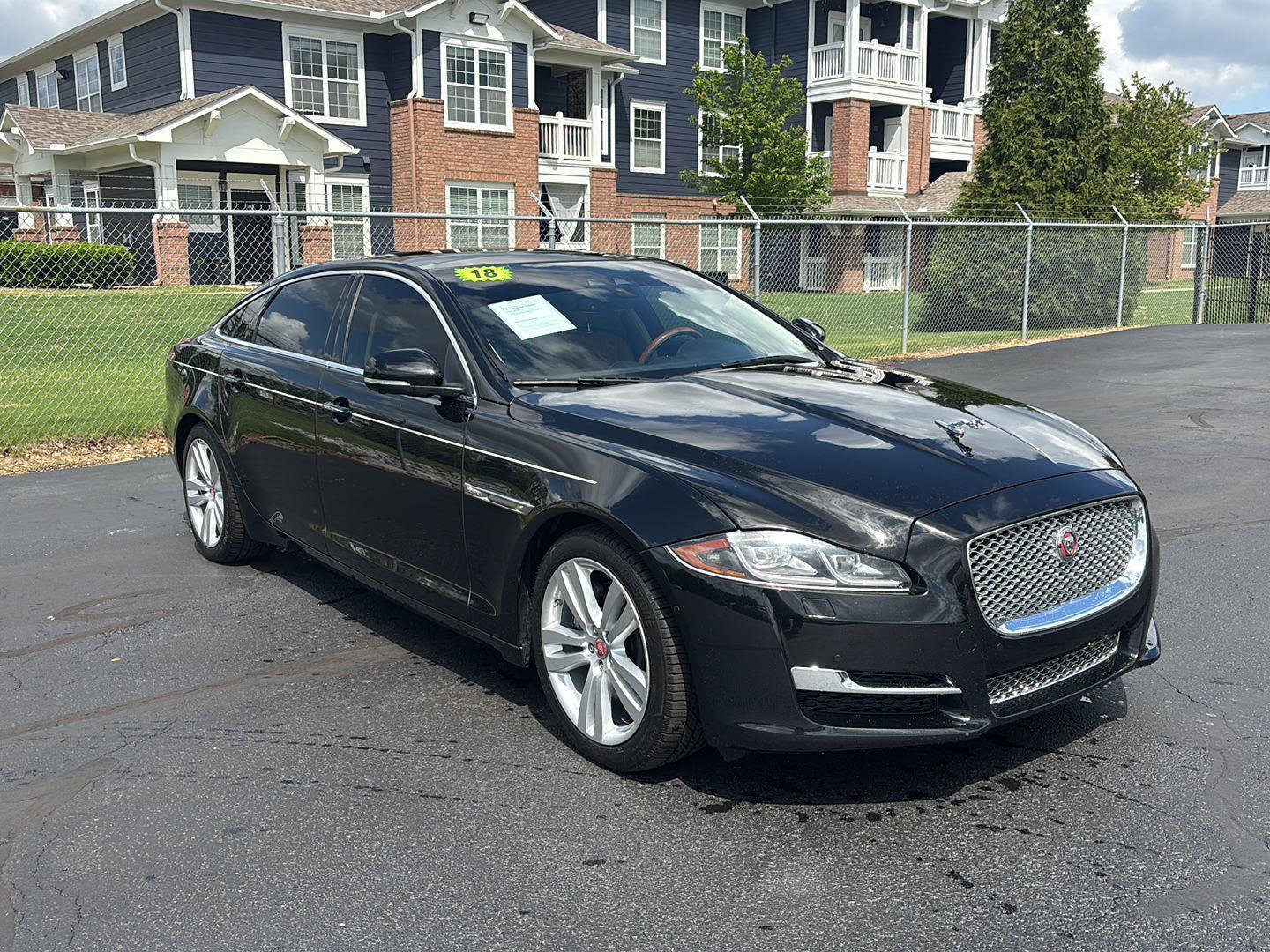 Used 2018 Jaguar XJ L Portfolio RWD image 7