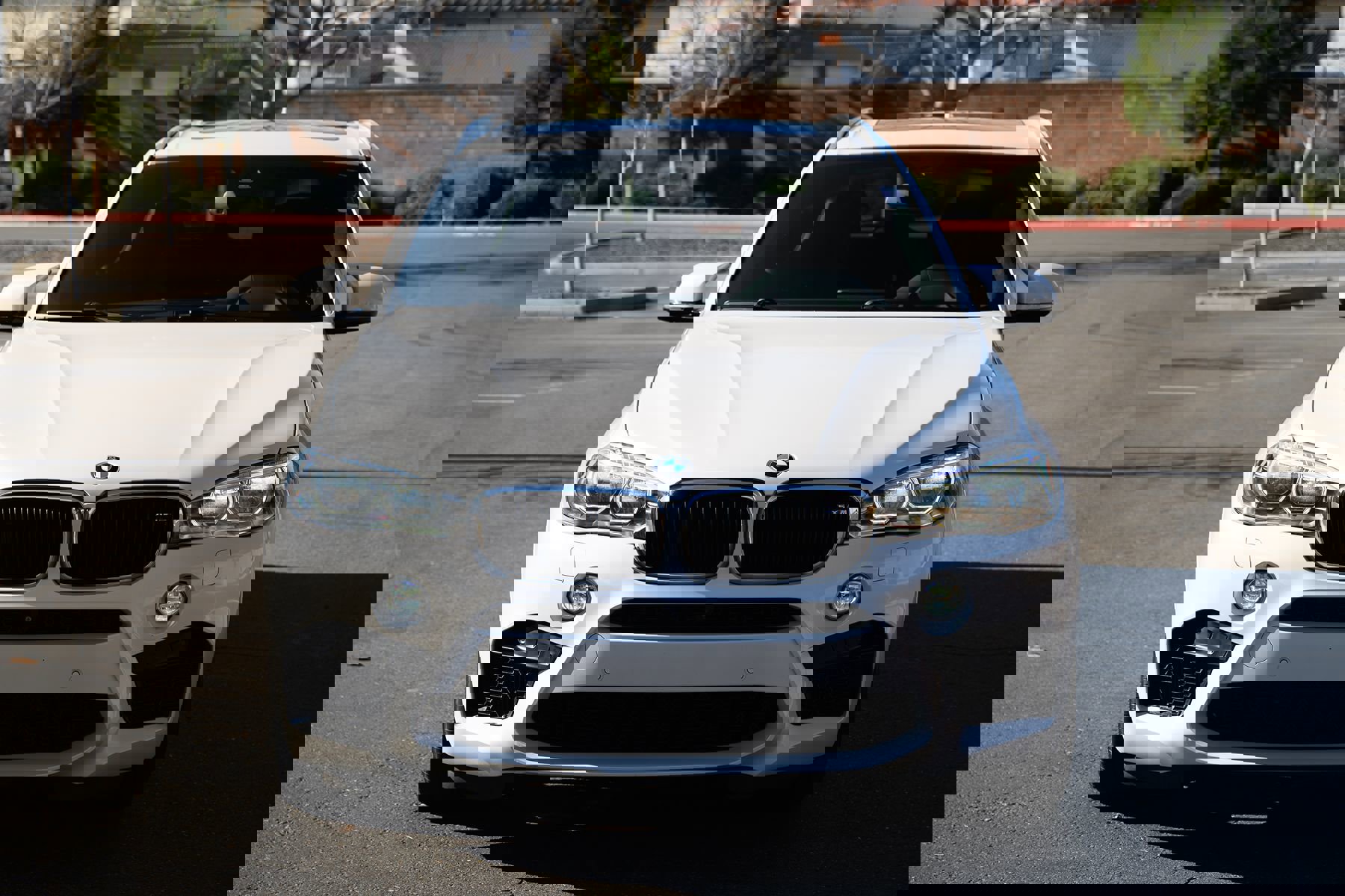 Used 2016 BMW X5 M image 2