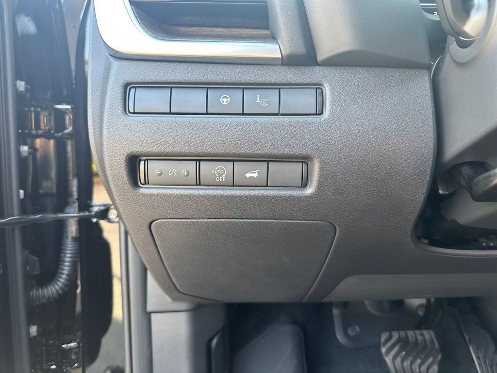 New 2026 Nissan Rogue Platinum w/ Platinum Premium Package image 16