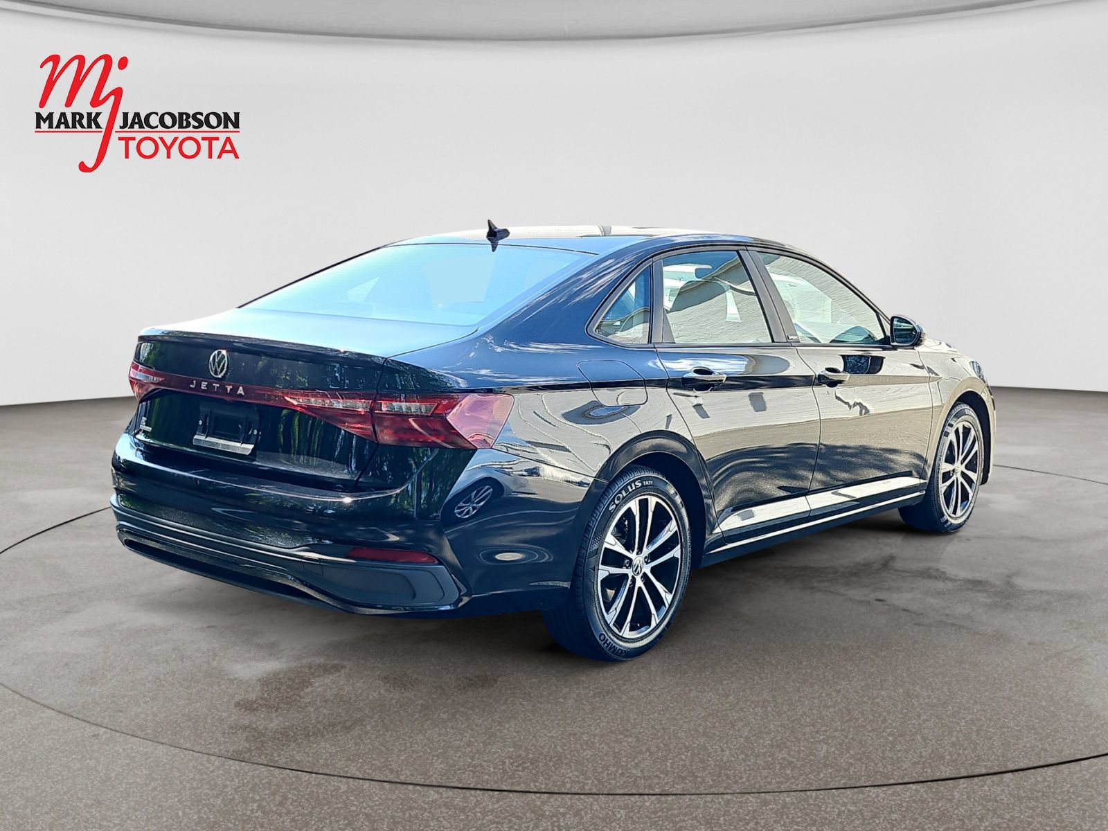 Used 2025 Volkswagen Jetta Sport FWD image 8