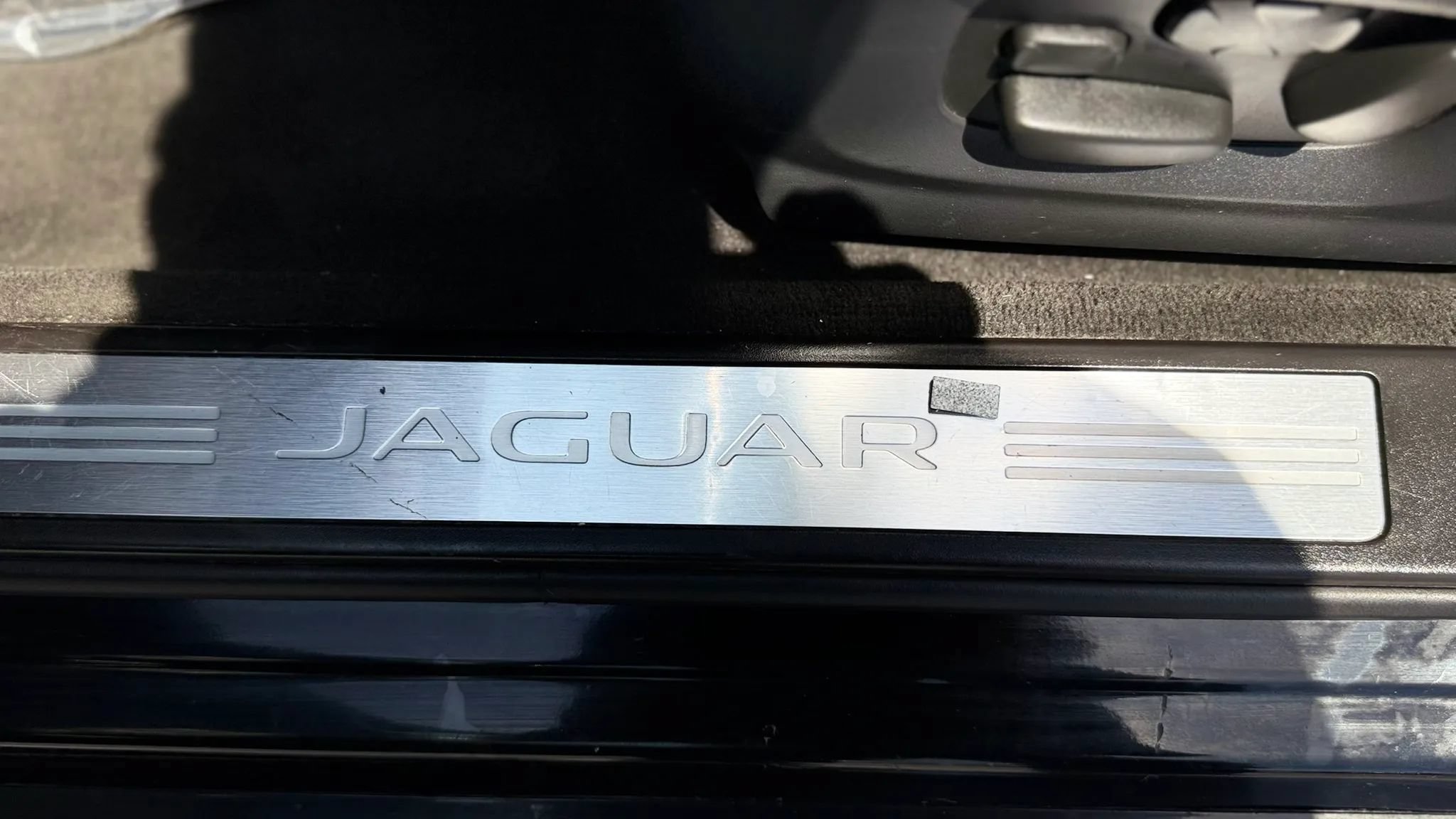 Used 2015 Jaguar XF Portfolio RWD image 37