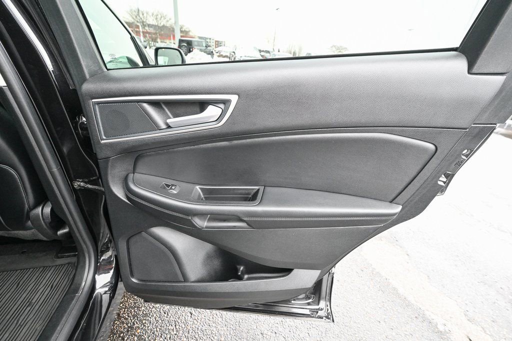 Certified 2024 Ford Edge SEL w/ Convenience Package image 30