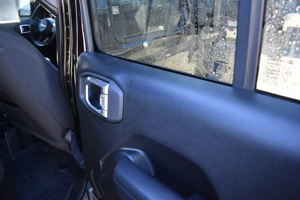 Used 2022 Jeep Gladiator Sport image 29