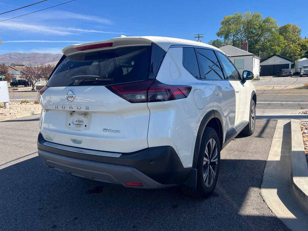 Used 2021 Nissan Rogue SV AWD/4WD image 5