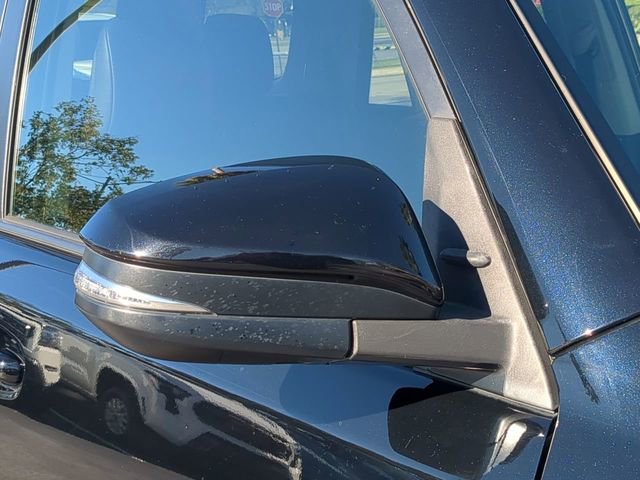 Used 2021 Toyota 4Runner Venture image 12