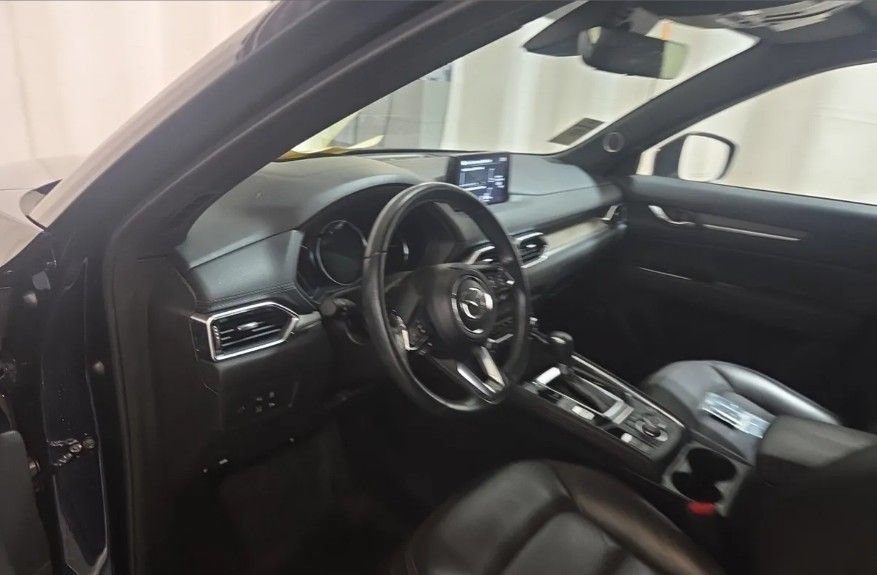 Used 2020 MAZDA CX-5 Signature AWD/4WD image 3