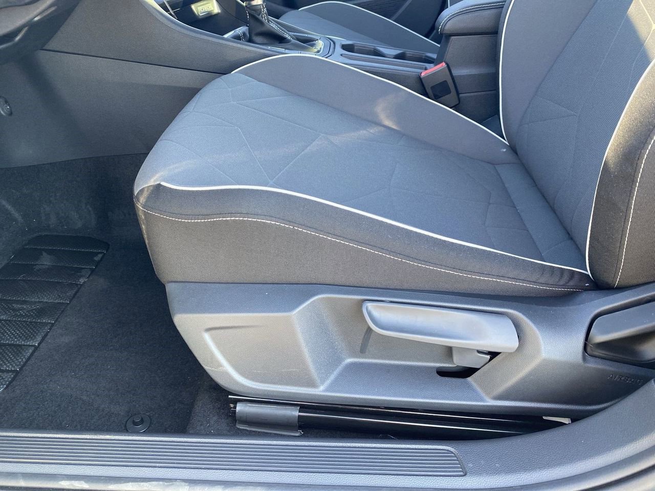 New 2026 Volkswagen Jetta Sport FWD image 16