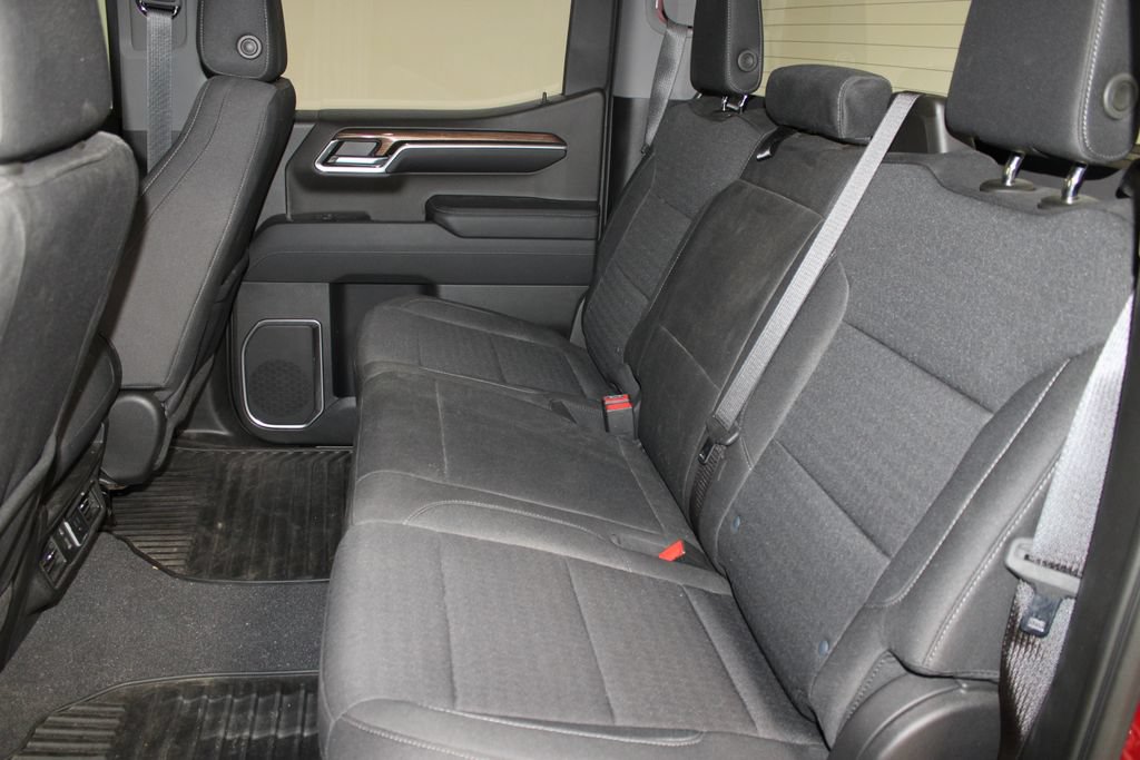 Used 2023 Chevrolet Silverado 1500 LT AWD/4WD image 16